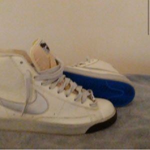 White/Silver Nike Blazers